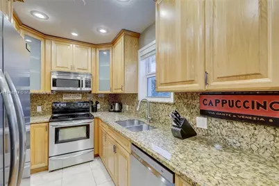 1637 Cleveland St #1637, Hollywood, FL 33020 - Photo 7