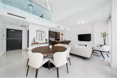200 Biscayne Boulevard Way #1406, Miami, FL 33131 - Photo 5