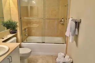 1155 Brickell Bay Dr, Miami, FL 33131 - Photo 13