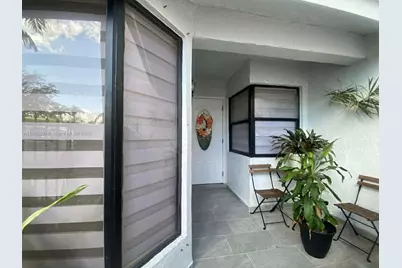 1905 San Remo Cir, Homestead, FL 33035 - Photo 3