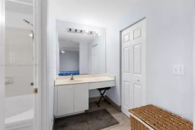 527 NW 208th Dr, Pembroke Pines, FL 33029 - Photo 23