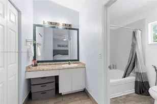 527 NW 208th Dr, Pembroke Pines, FL 33029 - Photo 17