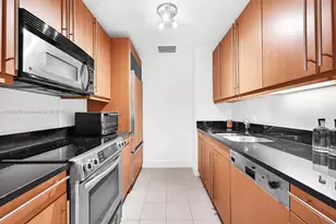 1435 Brickell Ave, Miami, FL 33131 - Photo 23