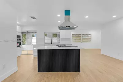 4020 N 67th Ave, Hollywood, FL 33024 - Photo 9