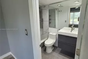 3300 N Palm Aire Dr, Pompano Beach, FL 33069 - Photo 17