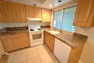 9070 Lime Bay Blvd, Tamarac, FL 33321 - Photo 7