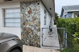 7418 SW 21st St, Miami, FL 33155 - Photo 1