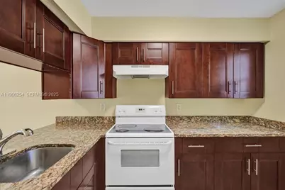 1101 W Prospect Rd #1, Fort Lauderdale, FL 33309 - Photo 1