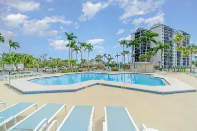 17080 Harbour Pointe Dr #713, Fort Myers, FL 33908 - Photo 19