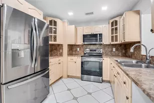 15430 SW 308th St, Homestead, FL 33033 - Photo 9