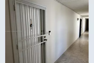 9682 Fontainebleau Blvd #114, Miami, FL 33172 - Photo 15