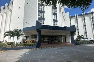 9682 Fontainebleau Blvd, Miami, FL 33172 - Photo 1