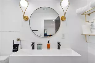 256 NW 57th St, Miami, FL 33127 - Photo 35