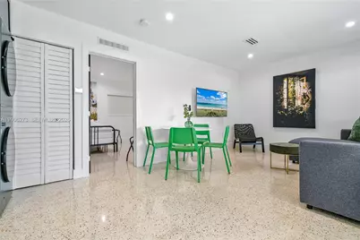256 NW 57th St, Miami, FL 33127 - Photo 21
