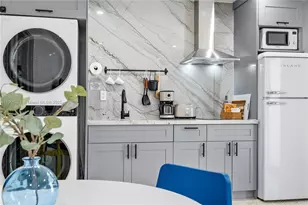 256 NW 57th St, Miami, FL 33127 - Photo 39