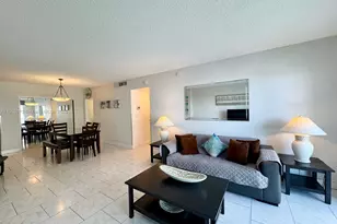 3901 S Ocean Dr, Hollywood, FL 33019 - Photo 15