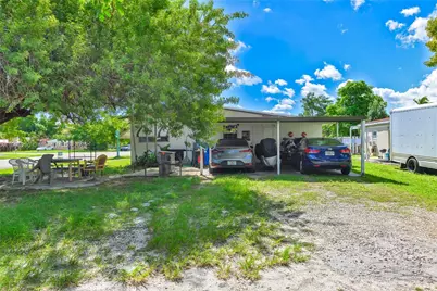 1499 NE 174th St, North Miami Beach, FL 33162 - Photo 27
