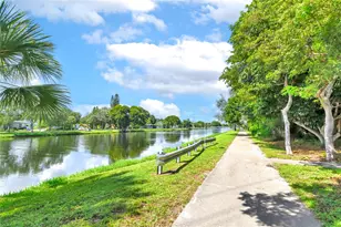 1499 NE 174th St, North Miami Beach, FL 33162 - Photo 31