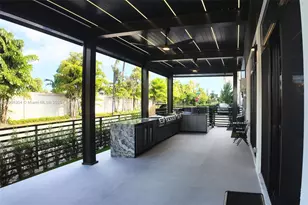 8002 NW 43rd St, Doral, FL 33166 - Photo 17