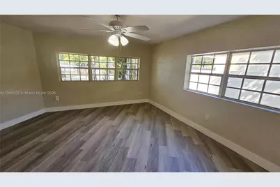 4630 SW 36th St, West Park, FL 33023 - Photo 17