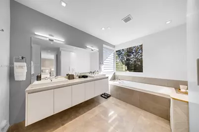 7541 NW 97th Ct, Doral, FL 33178 - Photo 41