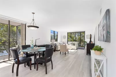 1100 Colony Point Cir #414, Pembroke Pines, FL 33026 - Photo 7