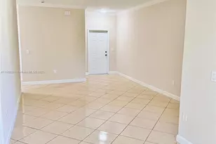 2665 NE 4th St, Homestead, FL 33033 - Photo 9