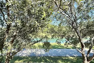 2665 NE 4th St, Homestead, FL 33033 - Photo 13