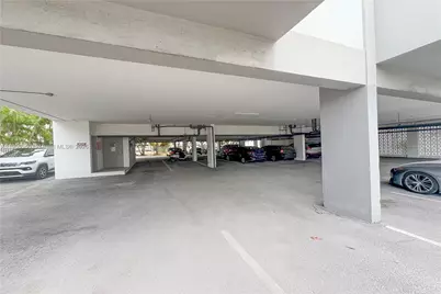 1670 Bay Rd #6C, Miami Beach, FL 33139 - Photo 5