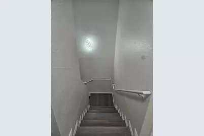 6752 NW 182nd St #101, Hialeah, FL 33015 - Photo 23