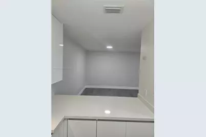 6752 NW 182nd St #101, Hialeah, FL 33015 - Photo 7