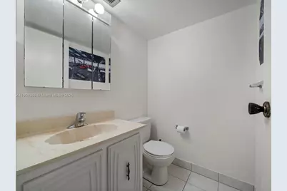 800 Parkview Dr #302, Hallandale Beach, FL 33009 - Photo 7