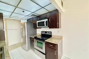 210 174th St, Sunny Isles Beach, FL 33160 - Photo 15