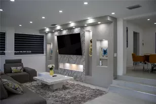 295 NE 150th St, Miami, FL 33161 - Photo 15