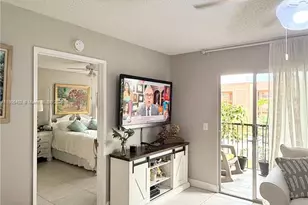 571 SW 142nd Ave, Pembroke Pines, FL 33027 - Photo 27