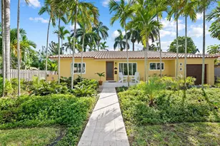 1038 Tyler St, Hollywood, FL 33019 - Photo 1