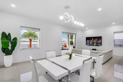 15540 NW 88th Ave, Miami Lakes, FL 33018 - Photo 9