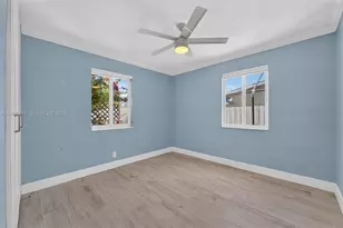 717 SE 2nd St, Deerfield Beach, FL 33441 - Photo 9