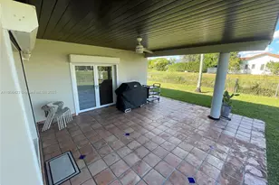 8005 SW 106th St, Miami, FL 33156 - Photo 11