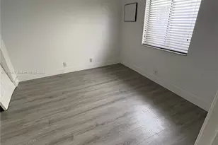 1499 Presidio Dr, Weston, FL 33327 - Photo 15