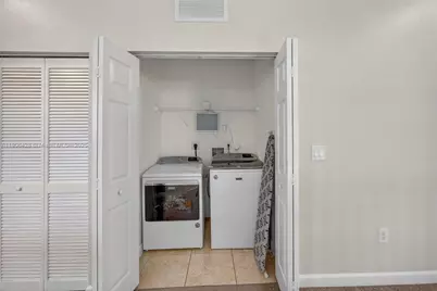 379 NE 25th Ter, Homestead, FL 33033 - Photo 37