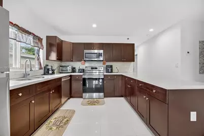 344 SW 3rd St, Florida City, FL 33034 - Photo 7