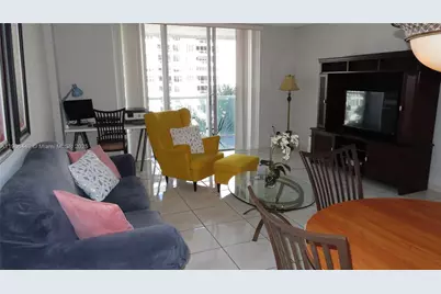 5701 Collins Ave #511, Miami Beach, FL 33140 - Photo 7