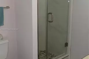 5701 Collins Ave, Miami Beach, FL 33140 - Photo 13