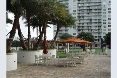 2801 NE 183rd St #1411W, Aventura, FL 33160 - Photo 11
