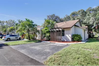 1590 NW 98th Ter, Pembroke Pines, FL 33024 - Photo 19