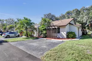 1590 NW 98th Terrace, Pembroke Pines, FL 33024 - Photo 19