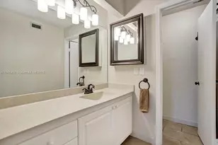 8465 Waterford Cir, Tamarac, FL 33321 - Photo 45