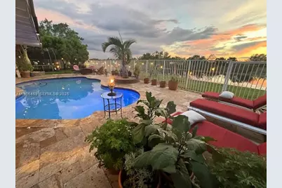 1894 Aspen Ln, Weston, FL 33327 - Photo 89