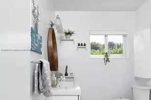 1110 NE 100th St, Miami Shores, FL 33138 - Photo 25